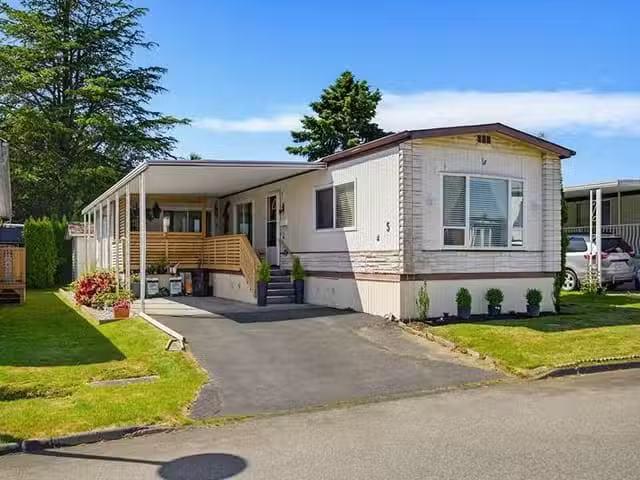 Manufactured Home for sale in Surrey, South Surrey White Rock.
