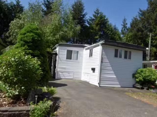 Manufactured Home for sale in Surrey, Surrey, 29 6571 King Geo.