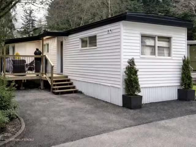 Manufactured Home for sale in Surrey, Surrey, 6 6571 King Geor.