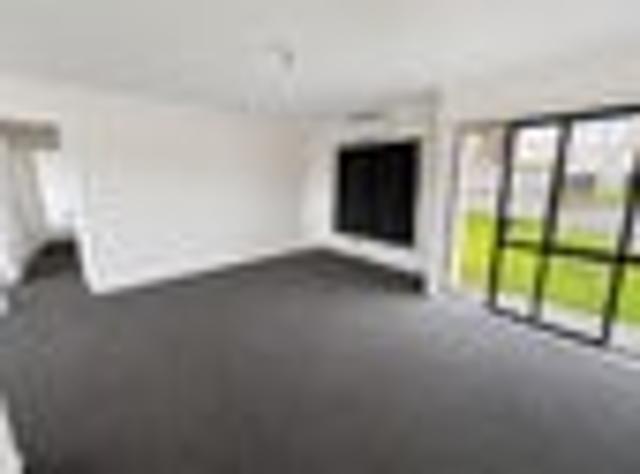 Manukau, 3 bedrooms, $600 pw