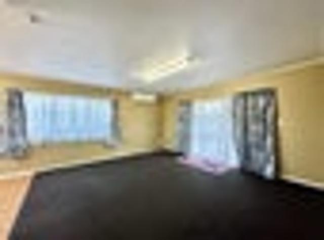 Manukau, 3 bedrooms, $695 pw
