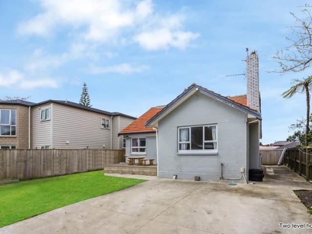 manurewa, 4 bedrooms