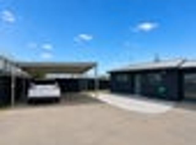 Manurewa, 4 bedrooms, $745 pw