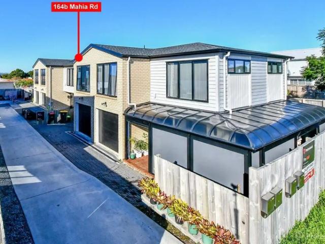 manurewa, 4 bedrooms