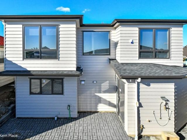 manurewa, 5 bedrooms