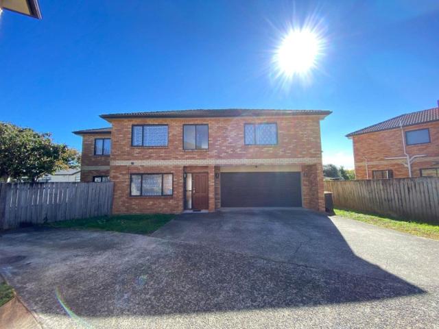 manurewa, 6+ bedrooms
