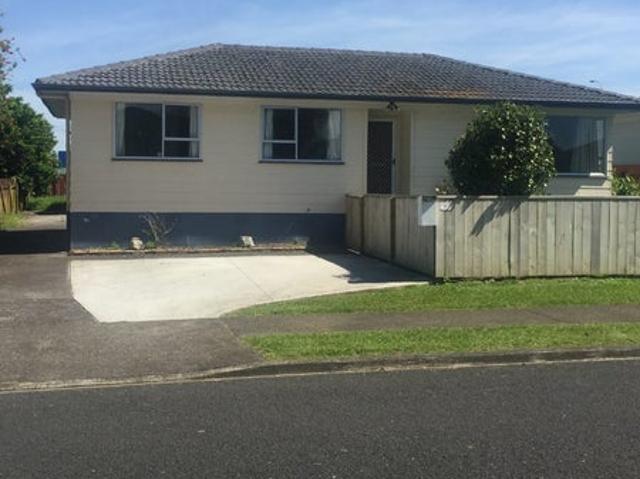 manurewa, 6+ bedrooms