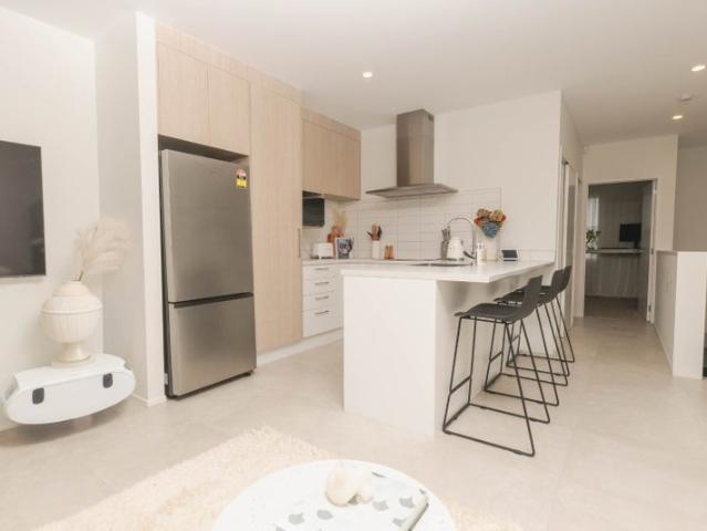 manurewa, 1 bedroom