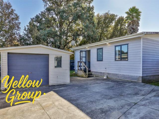 manurewa, 2 bedrooms