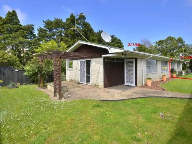 manurewa, 2 bedrooms