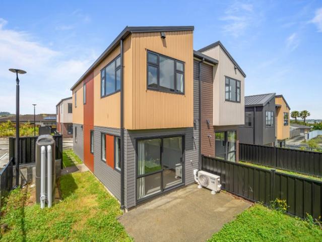 manurewa, 2 bedrooms