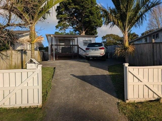 manurewa, 2 bedrooms