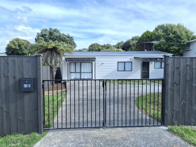 manurewa, 2 bedrooms