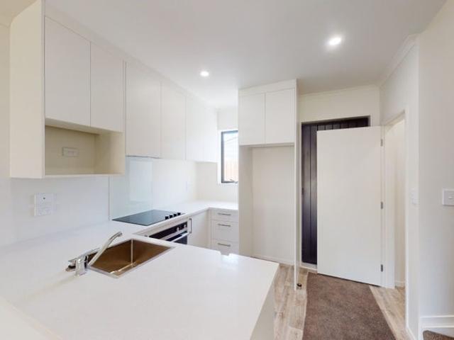 manurewa, 2 bedrooms