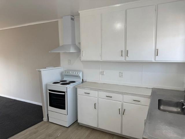 manurewa, 2 bedrooms