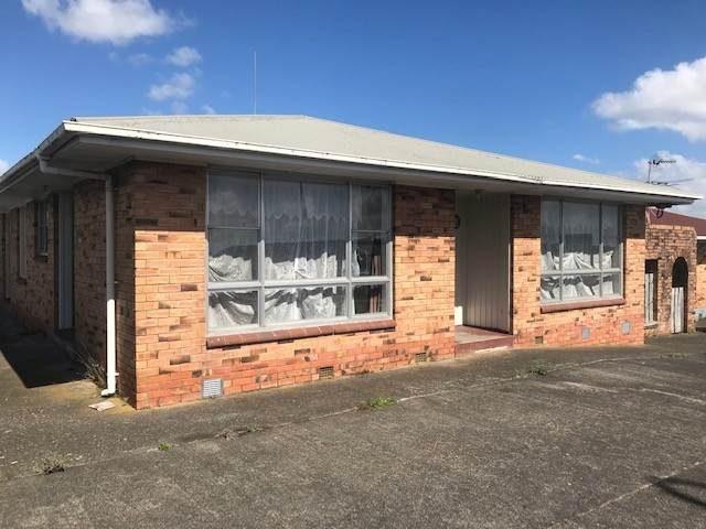 manurewa, 2 bedrooms