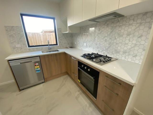 manurewa, 2 bedrooms