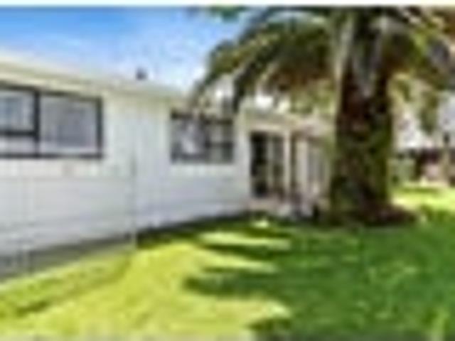 Manurewa, 2 bedrooms, $650 pw