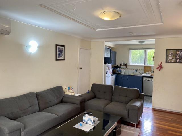 manurewa, 2 bedrooms