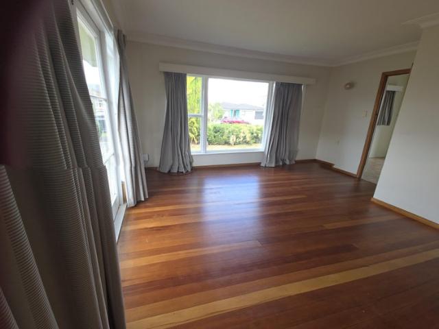 manurewa, 2 bedrooms