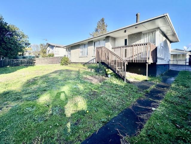 manurewa, 3 bedrooms