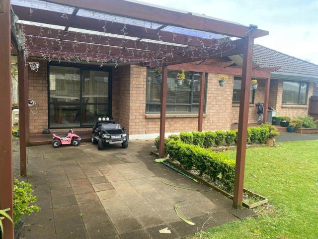 manurewa, 3 bedrooms