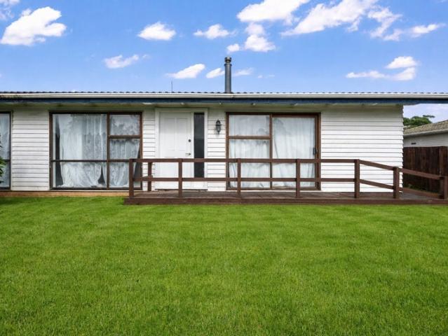 manurewa, 3 bedrooms