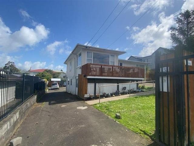 manurewa, 3 bedrooms
