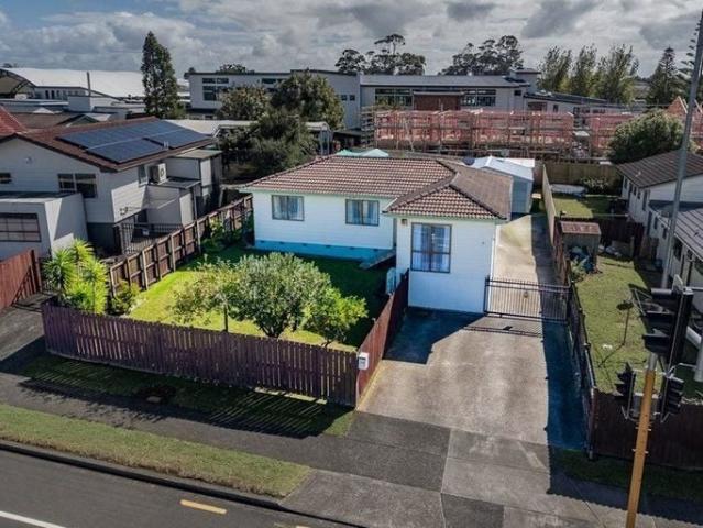 Manurewa, 3 bedrooms
