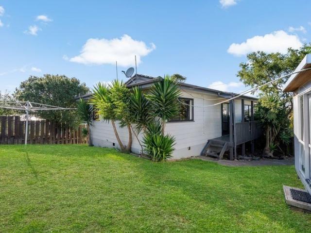 manurewa, 3 bedrooms