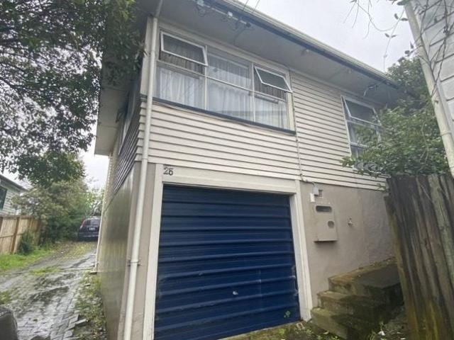 manurewa, 3 bedrooms
