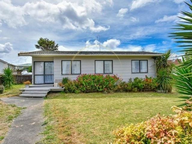 manurewa, 3 bedrooms