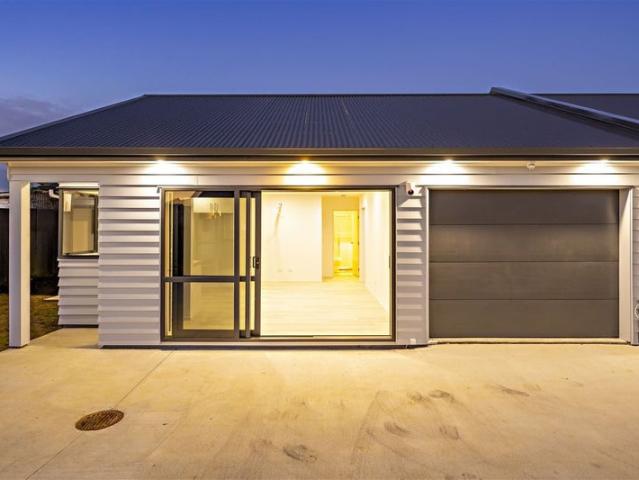 manurewa, 3 bedrooms