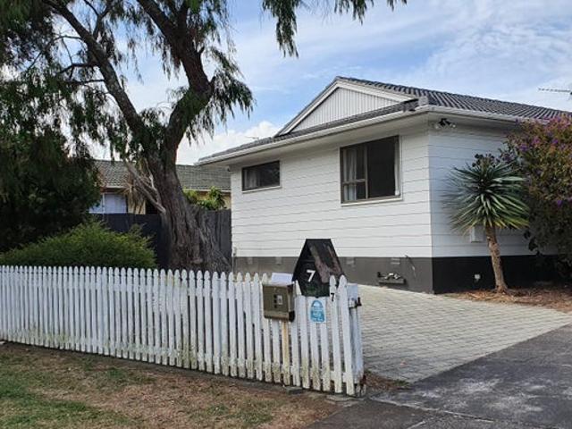 manurewa, 3 bedrooms