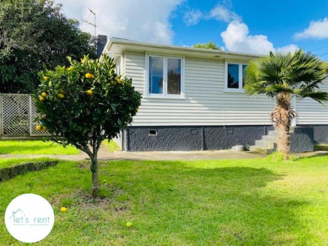 manurewa, 3 bedrooms