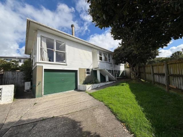 manurewa, 3 bedrooms