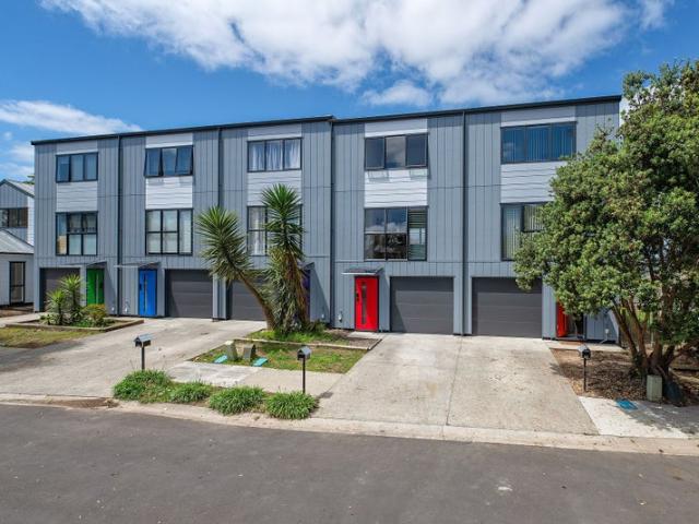 manurewa, 3 bedrooms