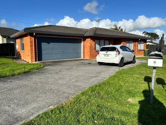 manurewa, 3 bedrooms