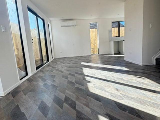 manurewa, 3 bedrooms
