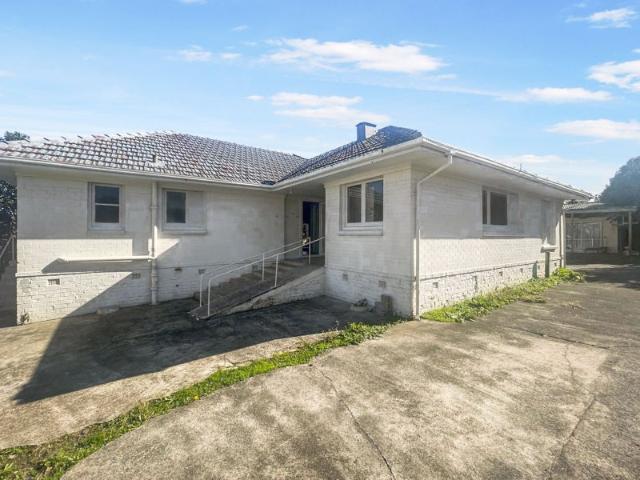 manurewa, 3 bedrooms