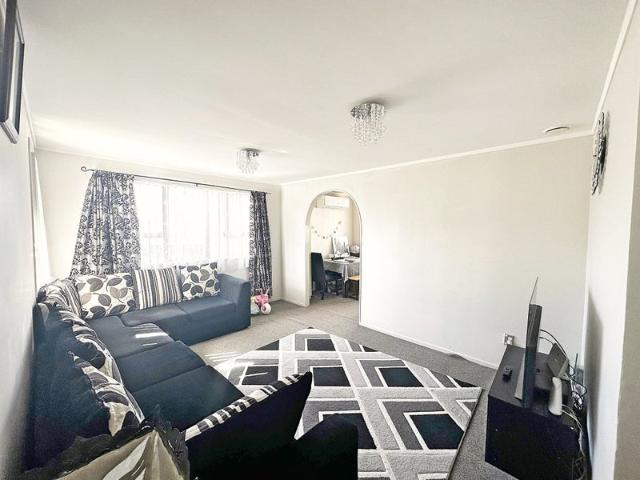 manurewa, 3 bedrooms