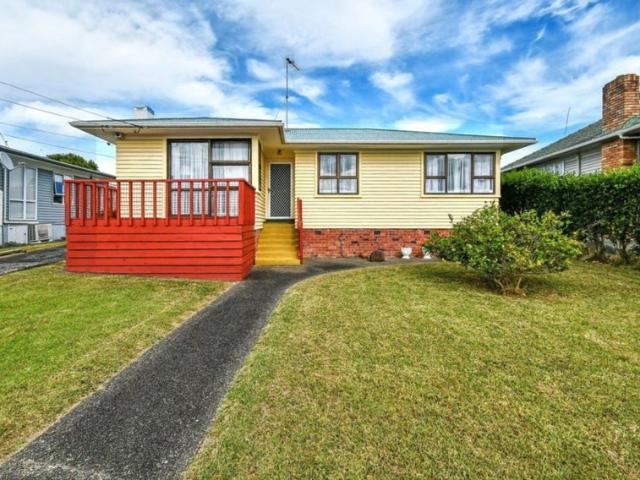 manurewa, 3 bedrooms