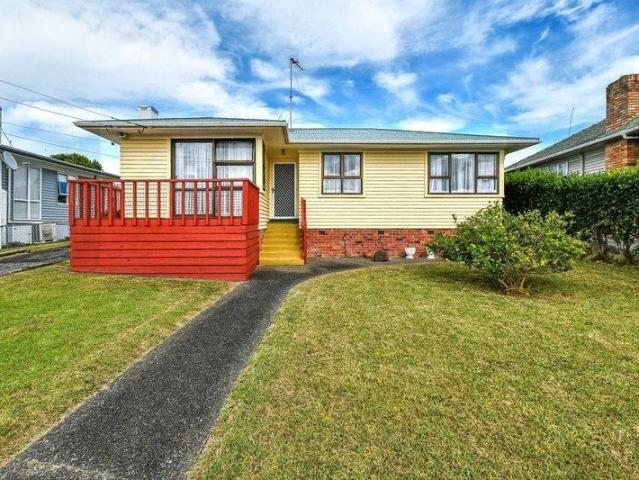 manurewa, 3 bedrooms