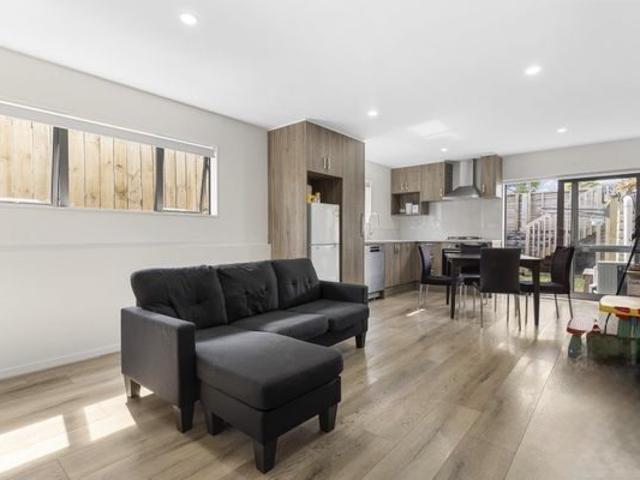 manurewa, 3 bedrooms