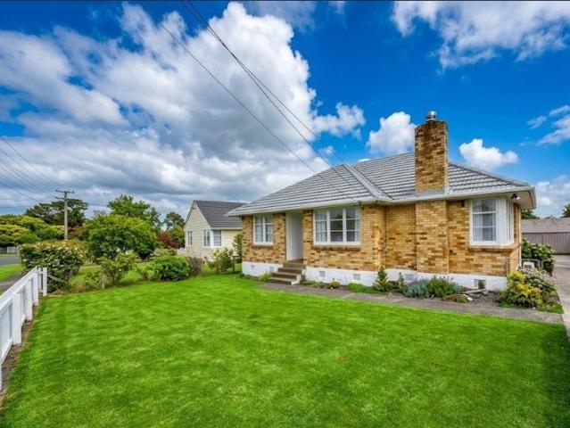 manurewa, 3 bedrooms