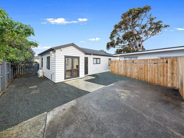 manurewa, 3 bedrooms