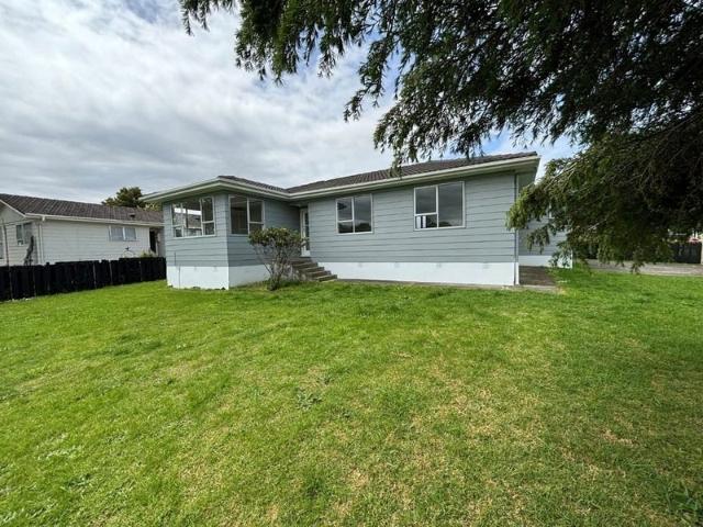 manurewa, 3 bedrooms