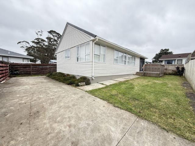 manurewa, 3 bedrooms