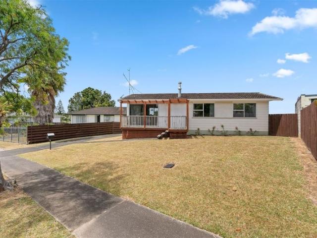 manurewa, 3 bedrooms