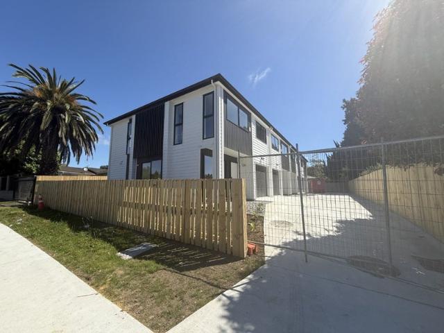 manurewa, 3 bedrooms